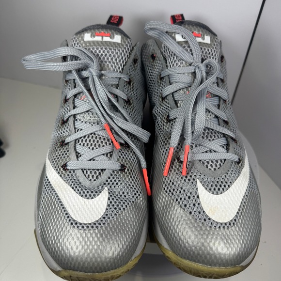 Nike LeBron 12 Low Grey Orange Men's Basketball Shoes Size 10.5 - Picture 10 of 16